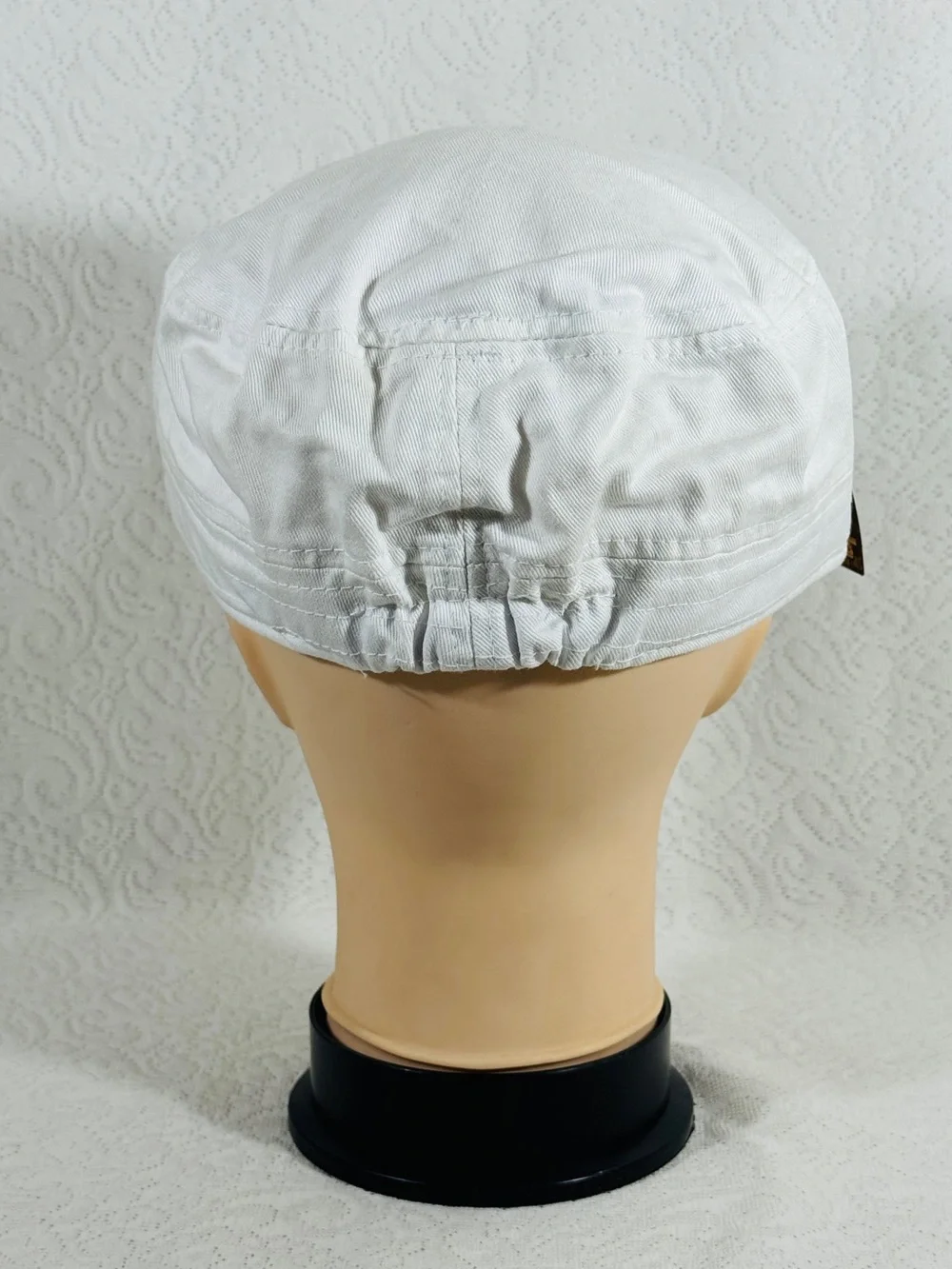 N/A stylish white